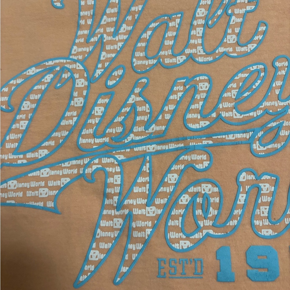 Walt Disney T-Shirt 🧡 - Picture 5 of 9